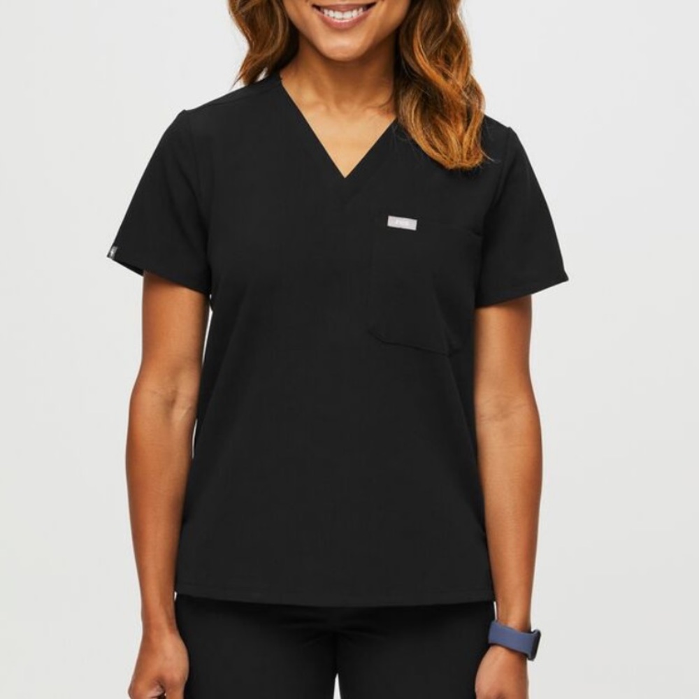 Black Figs Scub Set